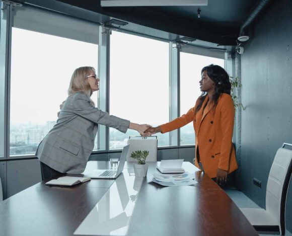 Strong Hiring Boosts Payroll Employment in Canada-IMC Payroll Employment