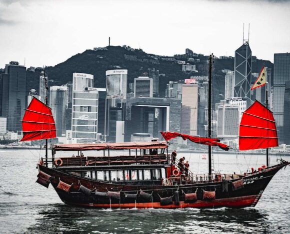 Canada's New Policy Empowers Hong Kong Permanent Residence Applicants