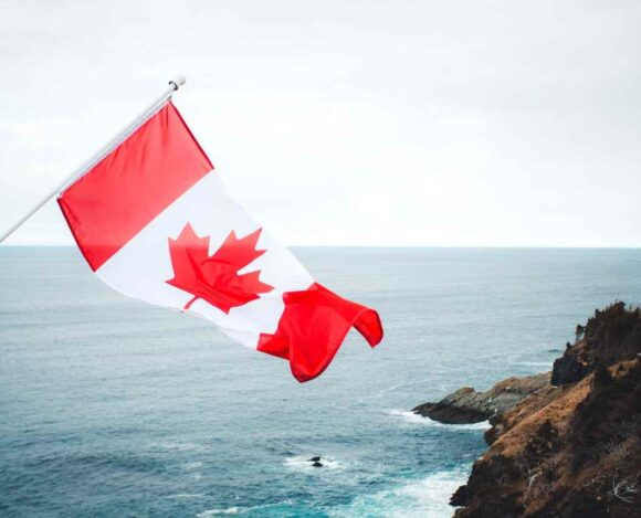 Land Port Operating Hours Across Canada