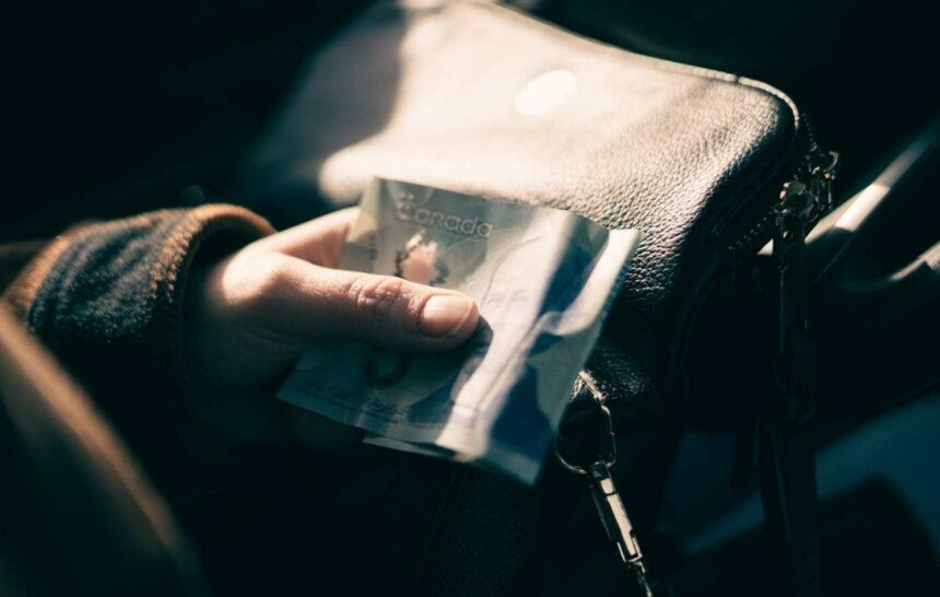 Canada’s Minimum Wage Increases in 2025 and What It Means for Workers- ImmigCanada Canada’s Minimum Wage Increases